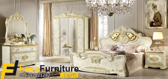 Set Tempat Tidur Model Ukiran Klasik