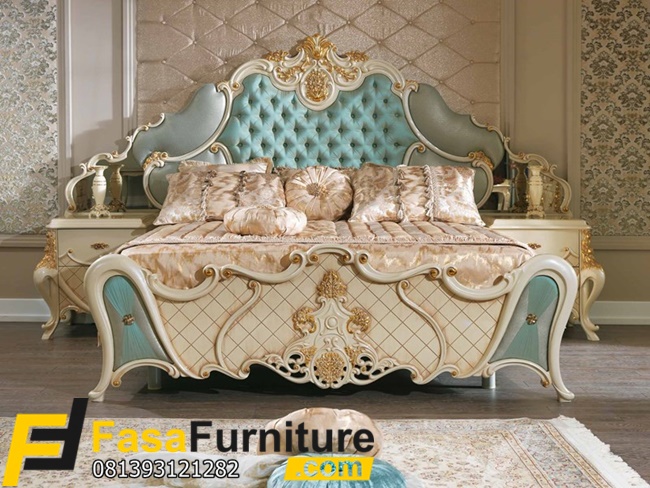Desain Tempat Tidur Klasik Murah