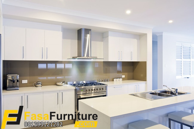 Kitchen Set Putih Minimalis Desain Klasik