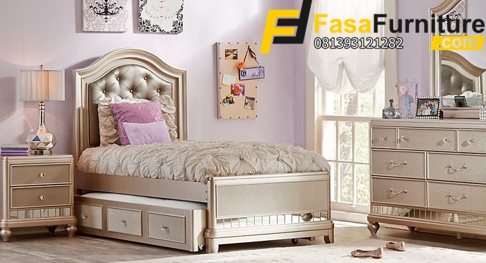 Set Tempat Tidur Perempuan Mewah FF - 180