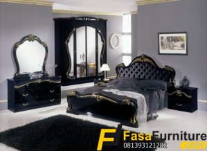 Tempat Tidur Mewah Warna Hitam Klasik