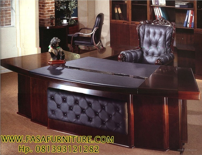 Meja Kantor Klasik Minimalis Jati