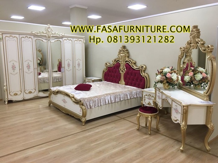 Set Kamar Tidur Klasik Sufana Ukir FF-435