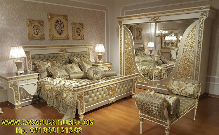 Set Tempat Tidur Mewah Bintang Lima