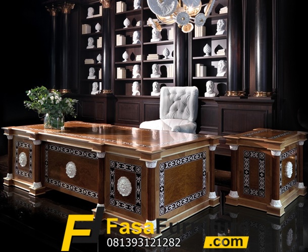Meja Kantor Klasik Ukir Kayu Jati Modern