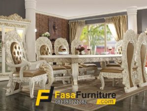 Model Meja Makan Klasik Rumah Mewah 7 Kursi