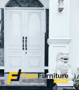 Pintu Utama Klasik Kupu Kupu Putih Mewah