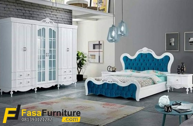 Set Tempat Tidur Klasik Putih Mewah